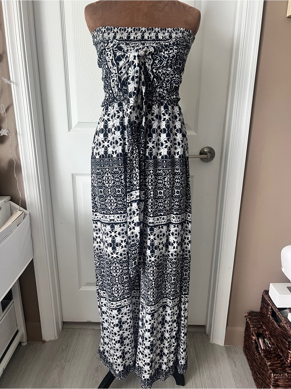 Francesca's Collections Navy blue and White Strapless Printed jumpsuit